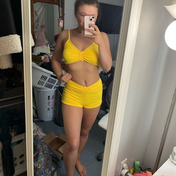 COPY - Yellow Pro Cheer/Dance Tryout Outfit - Picture 2 of 3